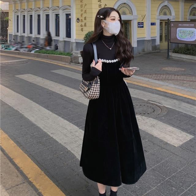 ワンピース レディース Aラインスカート ミディアム丈 長袖 フレアスカート ベロア ベルベット フレア ハイウエスト ウエストマーク ハイネック かわいい 大人可愛い きれいめ シンプル カジュアル 大人 上品 オシャレ かっこいい レトロ 大人 大人女子 ラフ ラブリーの通販は 5,396円