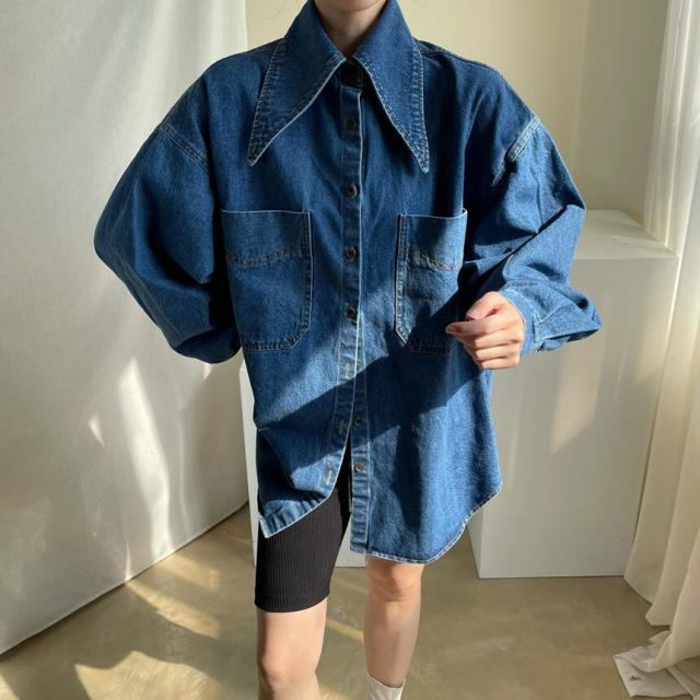 トップス レディース シャツ ブラウス デニム 無地 切り替え ボタン装飾 ビッグシルエット オーバーサイス レギュラーカラー レトロ スタンドカラー フリル ステッチ プルオーバー 長袖 パフスリーブ 襟付き ベーシック トレンド 細身 スタイリッシュ フリルの通販は