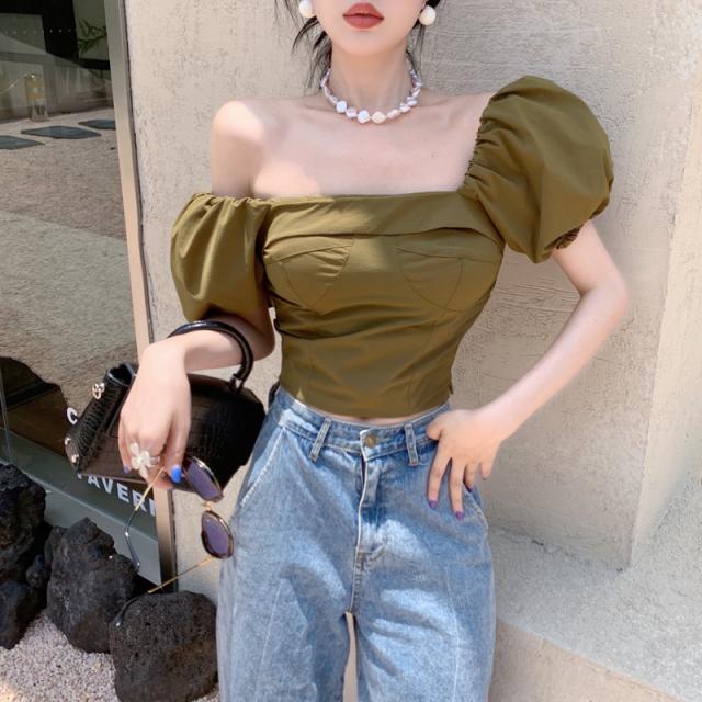 トップス レディース シャツ ブラウス ニュアンスカラー 2WAY レトロ ギャザー スクエアネック オフショル ギャザー クロップ丈 半袖 パフスリーブ ベーシック トレンド スマート 細身 スタイリッシュ 体型カバー 着痩せ 薄手 大人可愛い カジュアル フェミニン 韓国 キュート 5,280円