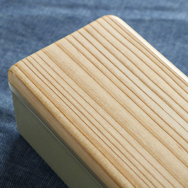 お弁当箱 木蓋のお弁当箱 和風 木蓋 1段 500ml 土佐古代杉使用 弁当箱 ランチボックス 日本製 一段 国産 おしゃれ 和風 木製蓋 仕切りの通販はau Pay マーケット リビングート お弁当箱 木蓋のお弁当箱 和風 木蓋 1段 500ml 土佐古代杉使用 弁当箱 ランチボックス 日本製 一段 国産 おしゃれ 和風 木製蓋 仕切りの通販はau Pay マーケット リビングート
