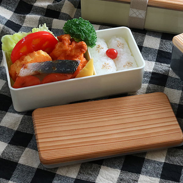 お弁当箱 木蓋のお弁当箱 和風 木蓋 1段 500ml 土佐古代杉使用 弁当箱 ランチボックス 日本製 一段 国産 おしゃれ 和風 木製蓋 仕切りの通販はau Pay マーケット リビングート お弁当箱 木蓋のお弁当箱 和風 木蓋 1段 500ml 土佐古代杉使用 弁当箱 ランチボックス 日本製 一段 国産 おしゃれ 和風 木製蓋 仕切りの通販はau Pay マーケット リビングート