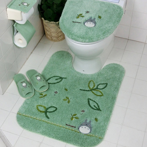 ロングトイレマット となりのトトロ もりのかぜ トイレ マット ロング トイレ用品 トイレグッズ 胴長 長め ジブリ キャラクター の通販はau Pay マーケット リビングート
