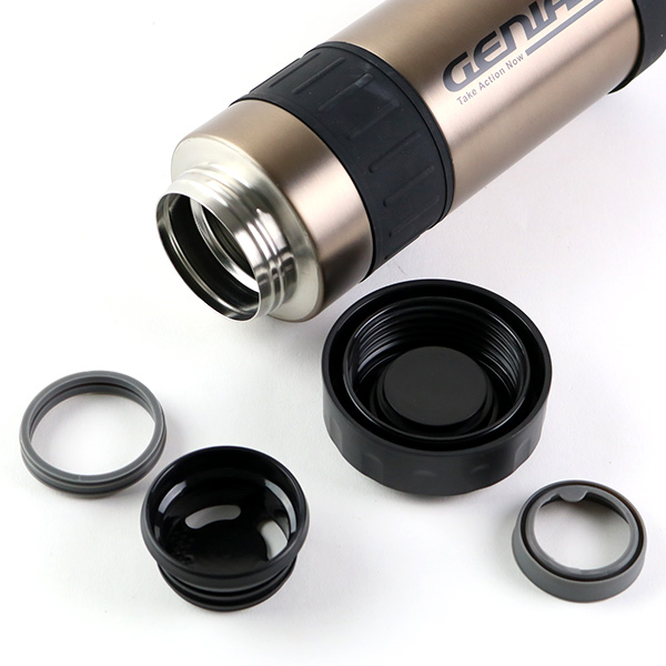 水筒 ジェニアル マグカップ 800ml ステンレス 保温 保冷 真空二重構造 直飲み ステンレスボトル 0 8l 大容量 スクリュー ボトル ステの通販はau Pay マーケット リビングート