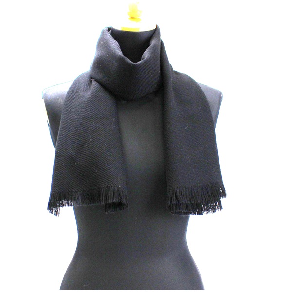 プラダ マフラー ブラック 無地 132 50センチ ロゴ刺繍 中古 Aランク Prada レディース 女性 男性可 メンズ可 防寒 冬 ブランドの通販はau Pay マーケット ブランドールミルキー