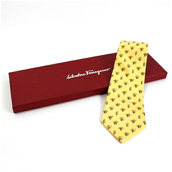 未使用タグ付　サルバトーレフェラガモ　ネクタイ　オレンジ　狐・蝶柄　動物柄 未使用タグ付 サルバトーレフェラガモ ネクタイ オレンジ 狐・蝶柄