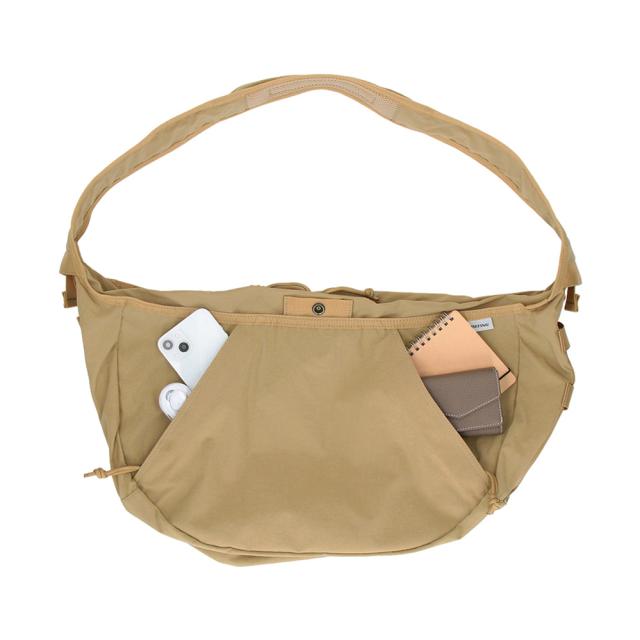 ブリーフィング バッグ ショルダーバッグ 斜めがけバッグ 軽量 日本製 BRIEFING ホーボーバッグワイド 22.2L A4 BRA251L12 メンズ レディース キッズ ポイント10倍 送料無料 誕生日プレゼント ギフト ラッピング無料 【正規代理店】