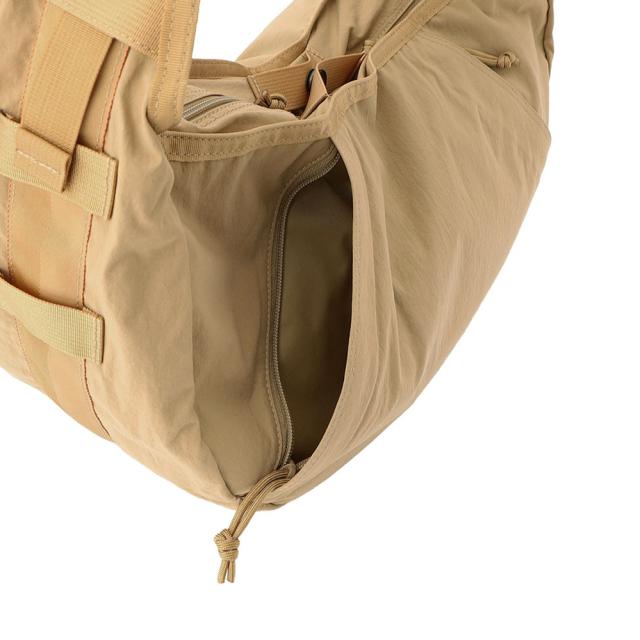 ブリーフィング バッグ ショルダーバッグ 斜めがけバッグ 軽量 日本製 BRIEFING ホーボーバッグワイド 22.2L A4 BRA251L12 メンズ レディース キッズ ポイント10倍 送料無料 誕生日プレゼント ギフト ラッピング無料 【正規代理店】