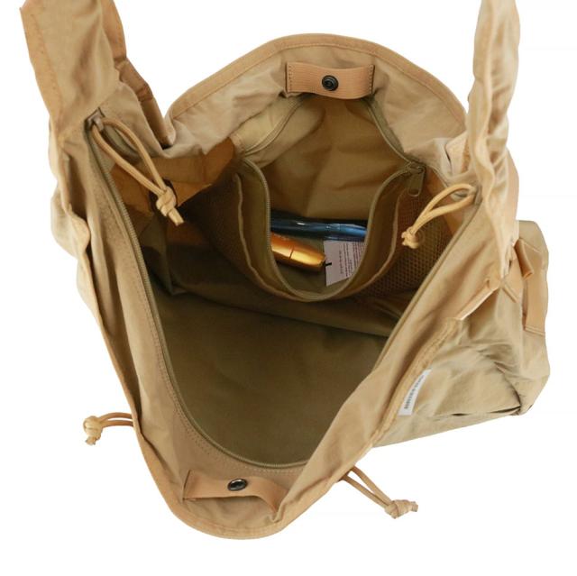 ブリーフィング バッグ ショルダーバッグ 斜めがけバッグ 軽量 日本製 BRIEFING ホーボーバッグワイド 22.2L A4 BRA251L12 メンズ レディース キッズ ポイント10倍 送料無料 誕生日プレゼント ギフト ラッピング無料 【正規代理店】