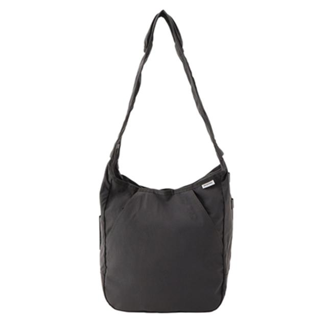 ブリーフィング バッグ ショルダーバッグ 斜めがけバッグ 軽量 日本製 BRIEFING ホーボーバッグトール 18.4L A4 BRA251L13 メンズ レディース ポイント10倍 送料無料 誕生日プレゼント ギフト ラッピング無料 【正規代理店】