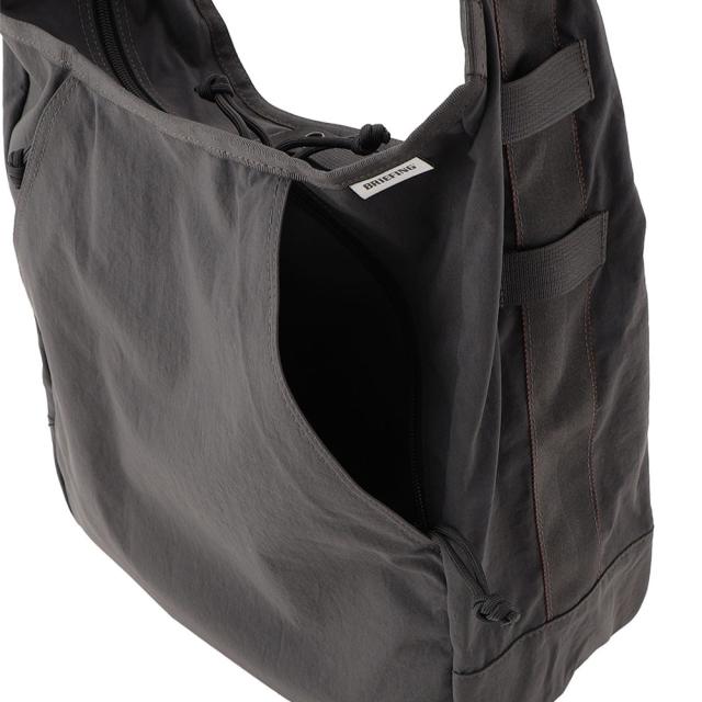 ブリーフィング バッグ ショルダーバッグ 斜めがけバッグ 軽量 日本製 BRIEFING ホーボーバッグトール 18.4L A4 BRA251L13 メンズ レディース ポイント10倍 送料無料 誕生日プレゼント ギフト ラッピング無料 【正規代理店】