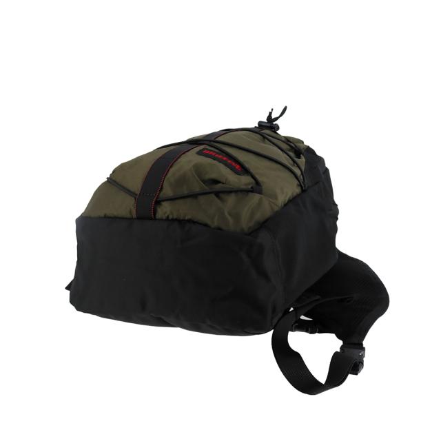 ブリーフィング バッグ ボディバッグ 縦型ショルダー BRIEFING フィールドエクスパンド SAスリング 10.1L A4 B5 BRA251L34 メンズ レディース ポイント10倍 送料無料 誕生日プレゼント ギフト ラッピング無料 【正規代理店】