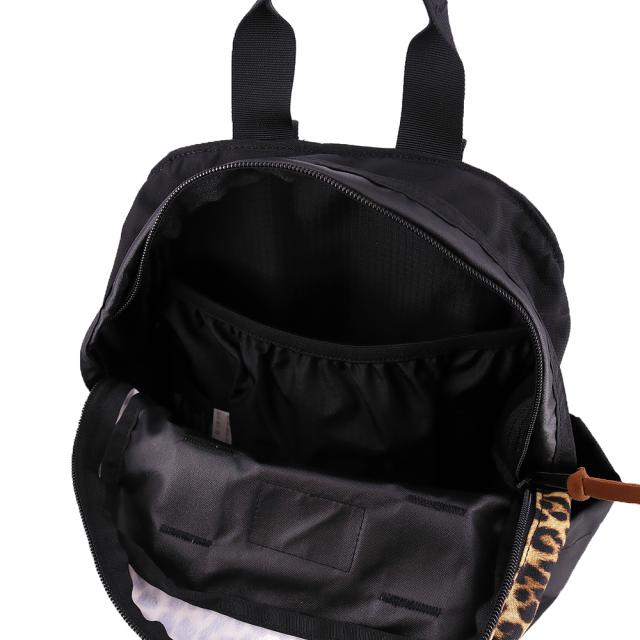新品タグ付GREGORYグレゴリー　バックパック　クラシックデイ　黒　リュック GREGORY デイバック リュック 「GREGORY/グレゴリー」 Day Pack