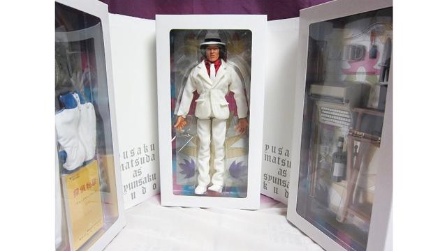 メディコム・トイ 松田優作 スタイリッシュコレクションNO.25 工藤俊作 探偵物語 白スーツ1箱 付属品2(中古品)