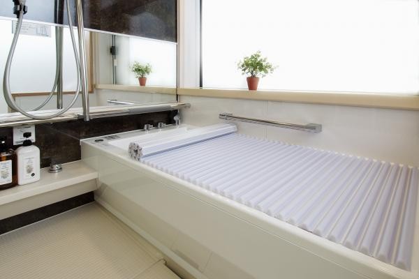 イージーウェーブ風呂フタ 80×150cm用 ホワイトの通販はau PAY