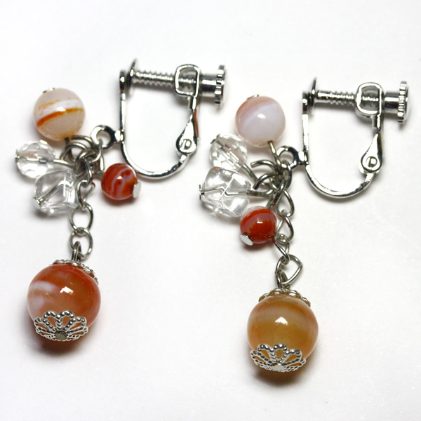 天然石 イヤリング 誕生石イヤリング 8月 サードオニキス パワーストーンの通販はau Pay マーケット 石流通センター