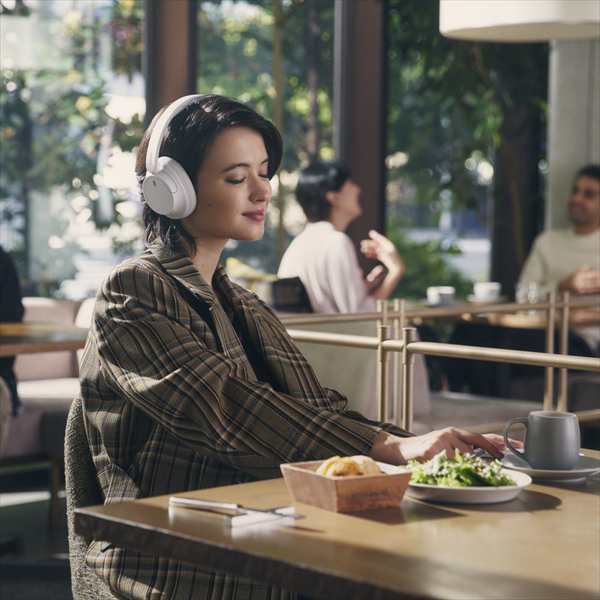 ソニー ノイズキャンセリング ワイヤレスヘッドホン SONY WH