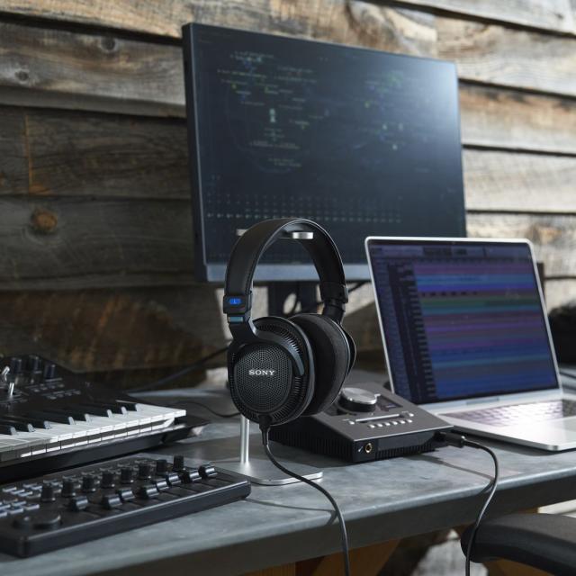 SONY MDR-MV1 ソニー モニターヘッドホン 開放型 ヘッドホン オープンエアー オーバーイヤー 有線ヘッドホン スタジオ 業務用 プロ仕様 モニター 有線 ヘッドフォン 軽量化 送料無料 国内正規品の通販は SONY MDR-MV1 ソニー モニターヘッドホン 開放型 ヘッドホン オープンエアー オーバーイヤー 有線ヘッドホン スタジオ 業務用 プロ仕様 モニター 有線 ヘッドフォン 軽量化 送料無料 国内正規品の通販は