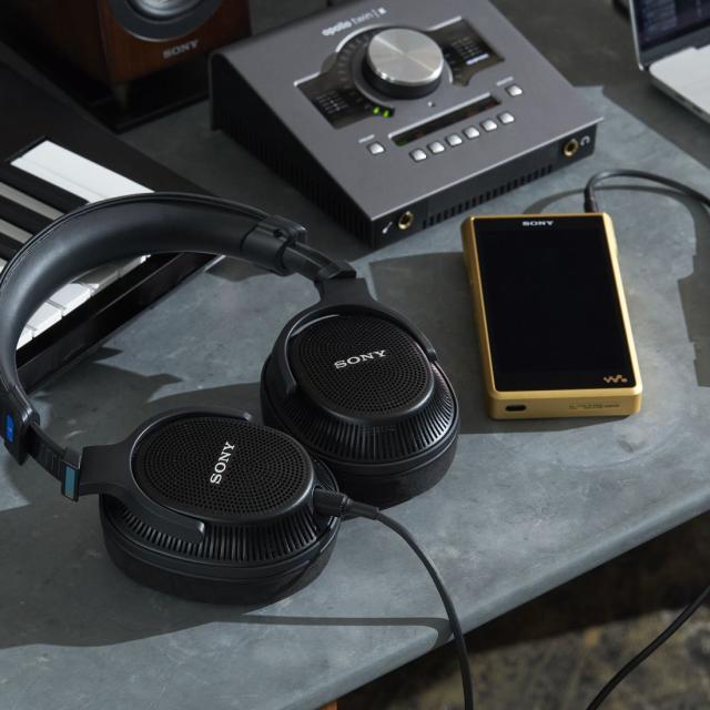 SONY MDR-MV1 ソニー モニターヘッドホン 開放型 ヘッドホン オープンエアー オーバーイヤー 有線ヘッドホン スタジオ 業務用 プロ仕様 モニター 有線 ヘッドフォン 軽量化 送料無料 国内正規品の通販は SONY MDR-MV1 ソニー モニターヘッドホン 開放型 ヘッドホン オープンエアー オーバーイヤー 有線ヘッドホン スタジオ 業務用 プロ仕様 モニター 有線 ヘッドフォン 軽量化 送料無料 国内正規品の通販は