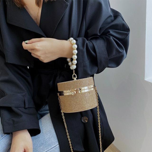 O1レディース バッグ クリスタルショルダーバッグ キラキラ．ライン