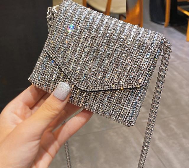 O2レディース バッグ クリスタルショルダーバッグ キラキラ．ライン