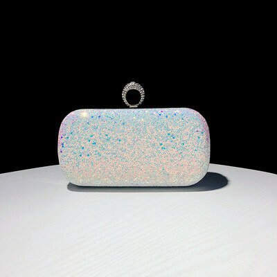 O7クラッチバッグ レディース バッグ クリスタルショルダーバッグ キラキラ．ラインストン パーティーバック