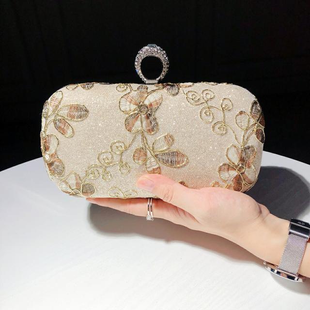 O8クラッチバッグ レディース バッグ クリスタルショルダーバッグ キラキラ．ラインストン パーティーバック