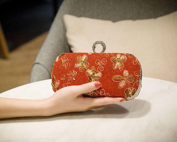 O8クラッチバッグ レディース バッグ クリスタルショルダーバッグ キラキラ．ラインストン パーティーバック O8クラッチバッグ レディース バッグ クリスタルショルダーバッグ