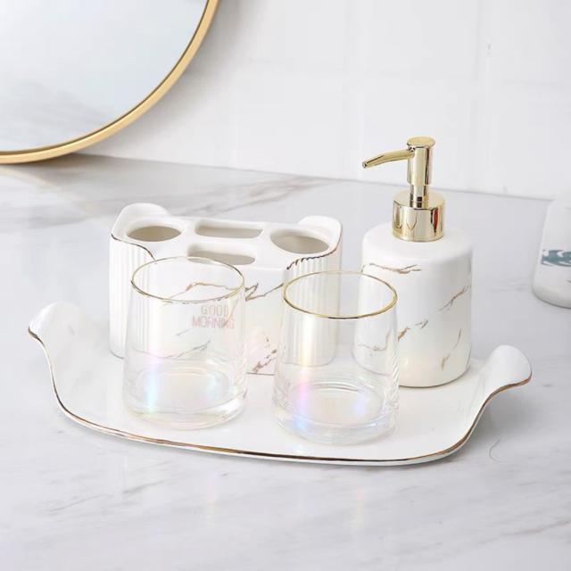 高級サニタリー5点セット．ディスペンサー 歯ブラシスタンド 洗面用品セット