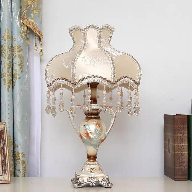 照明スタンドライト ．テーブルランプ デスクライト 卓上\r\r ステンド 照明スタンドライト テーブルランプ デスクライト 卓上ステン