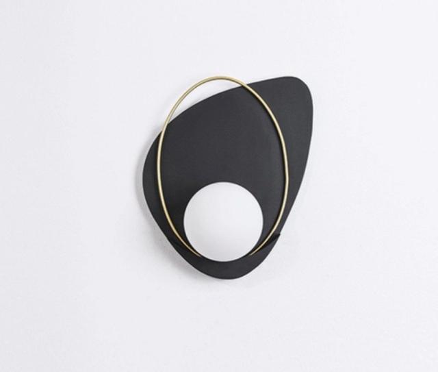 デザインインテリア．ナイトスタンド．デザインランプ 壁掛け 間接照明モダンランプの通販は 19,670円