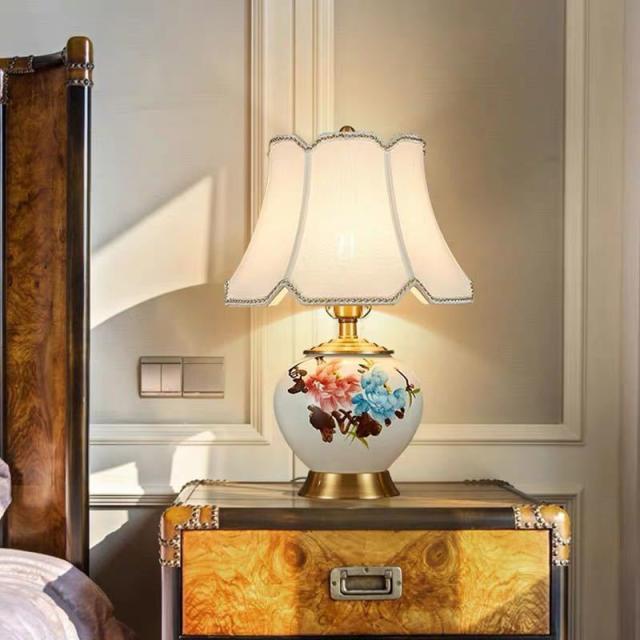 照明スタンドライト テーブルランプ デスクライト． 高級陶器卓上