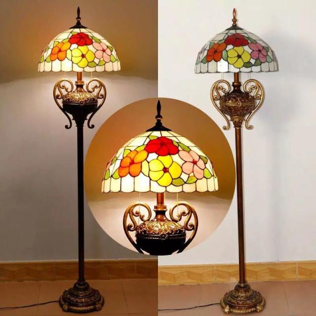 ステンドグラスフロアライト ．間接照明 フロアスタンド 照明器具豪華ステンドグラスランプ ガラス工芸品．の通販は