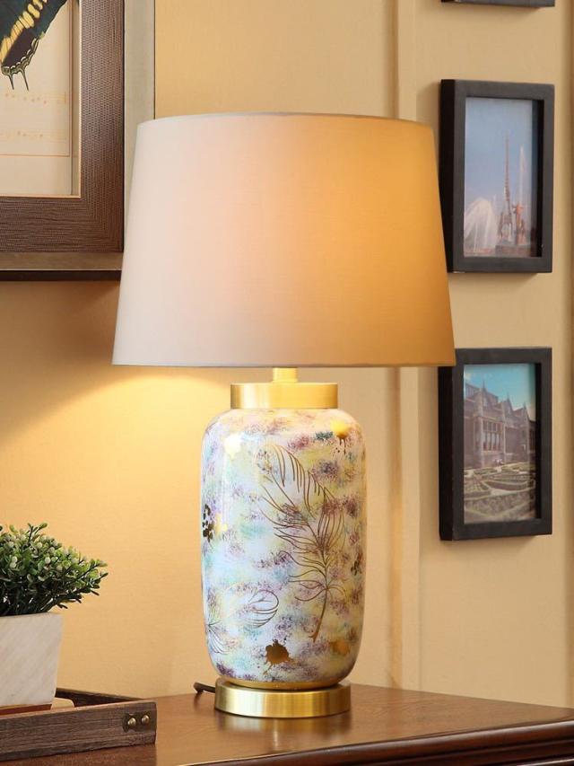 高級陶器照明スタンドライト テーブルランプ デスクライト． 卓上ステンド