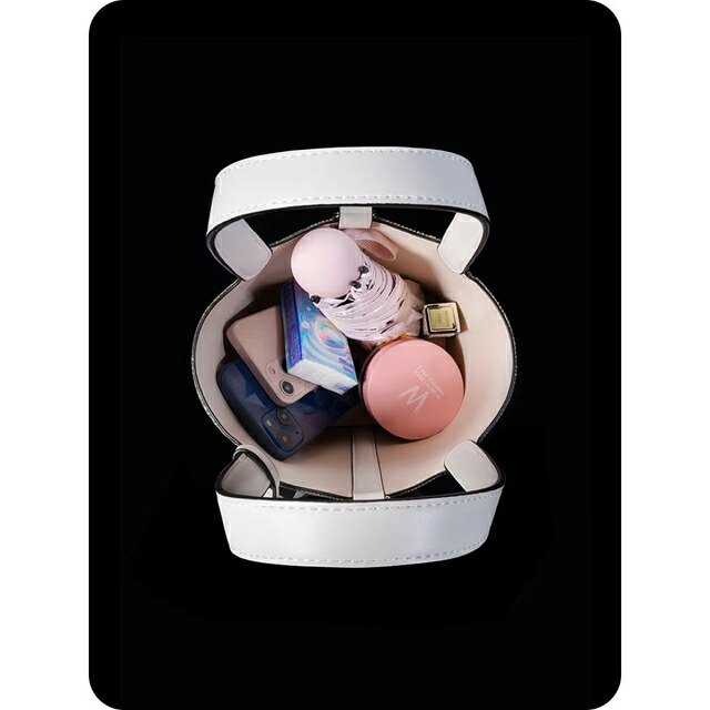 ショルダーバッグ 2wayバケットバッグキラキラ．ラインストン