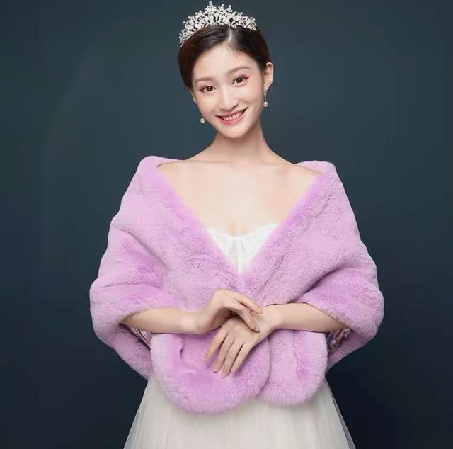 豪華肩掛け 大判ショール ファーストール ．毛皮風ケープ 結婚式 ボレロ ポンチョ