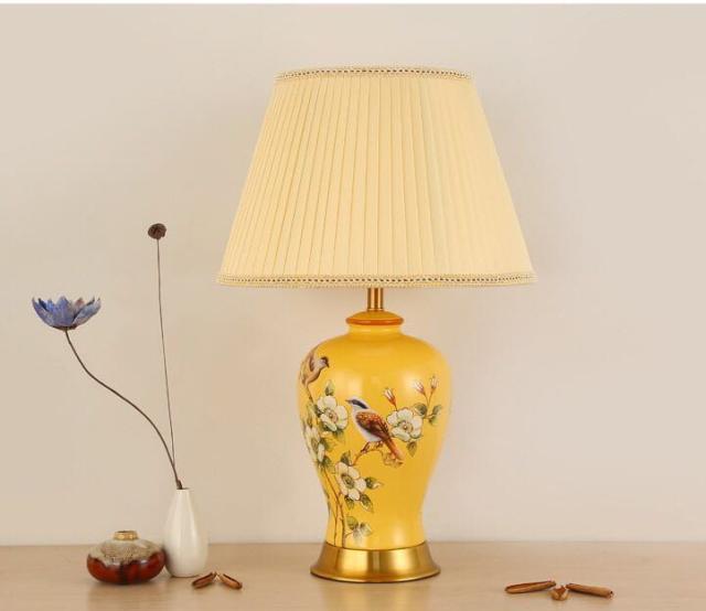 照明スタンドライト テーブルランプ デスクライト 卓上ステンド 高級陶器スタンド。