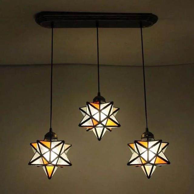ステンドグラス．ペンダントライト 豪華天井照明ステンドグラスランプ ガラス工芸品 星柄． 電源直結タイプの通販は