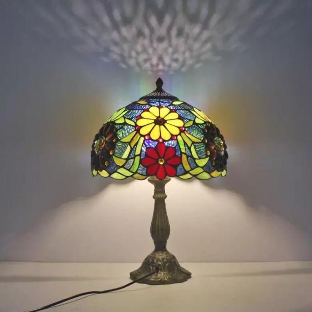 ステンドグラスランプ 卓上スタンド 豪華テーブルランプ \r\r 卓上照明 A03411 ステンドグラスランプ 卓上スタンド 豪華テーブルランプ 卓上