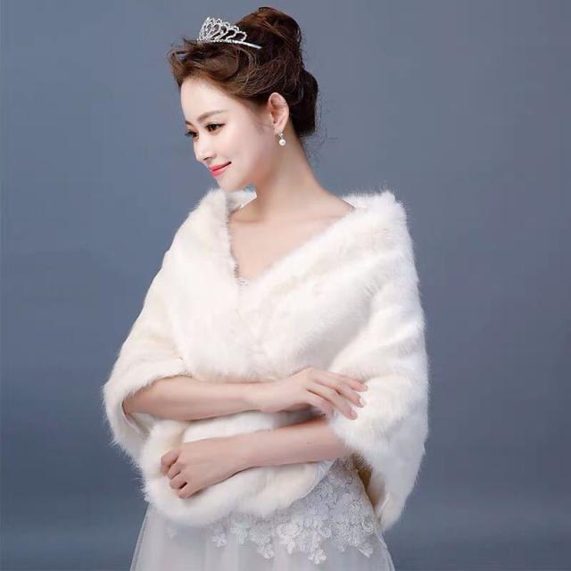 毛皮風ミンクケープ ．ファーショール ファーストール ポンチョ ボレロ ストールの通販は 15,824円