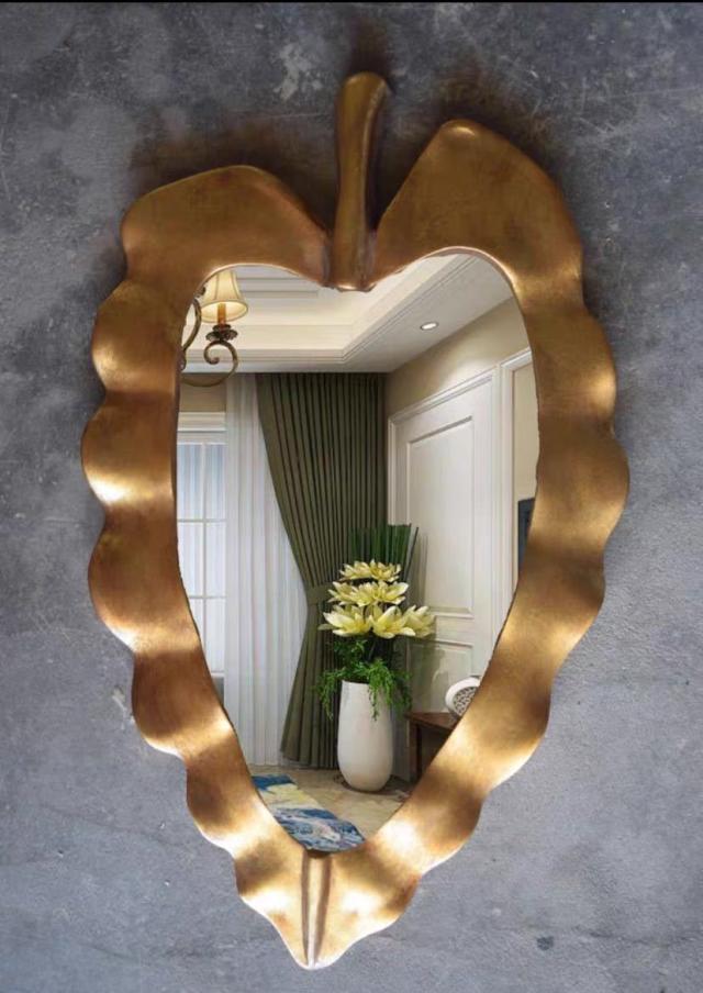 壁掛け鏡 壁掛け ．壁掛けミラー ウォールミラー44x74cm 高級豪華鏡 アンティーク調の通販は 75,794円