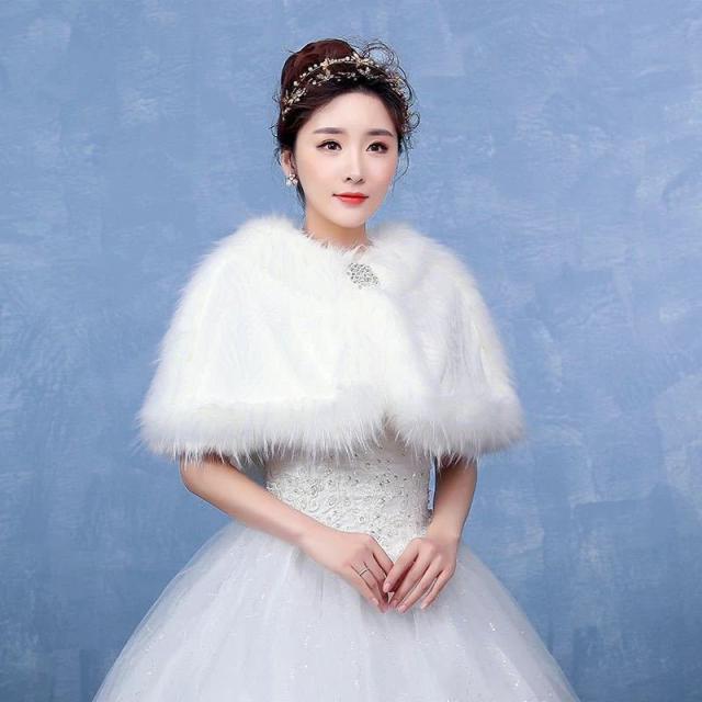 豪華肩掛け 大判ショール ファーストール 毛皮ケープ 結婚式 ボレロ．ポンチョ