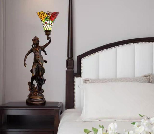 ステンドグラスランプ 卓上スタンド 豪華テ ブルランプ 卓上照明