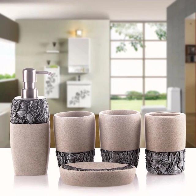 バスルームセット 5点セット ソープディスペンサー 歯ブラシスタンド 石鹸置き コップ ．洗面用具の通販は 18,562円