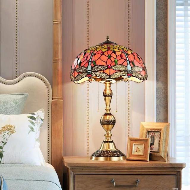 ステンドランプ 豪華ステンドグラス アンティーク 卓上銅スタンド 卓上