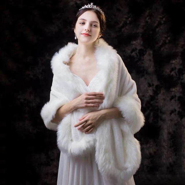 豪華肩掛け 大判ショール ファーストール 毛皮風ケープ 結婚式 ボレロ ポンチョ