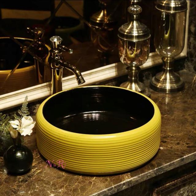 高級置き型洗面ボウルセット 手洗い器 デザイン 陶磁器 手洗い鉢 洗面台 蛇口 排水ホース付き