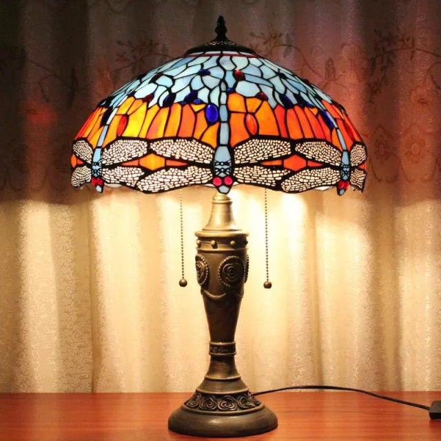 ステンドグラスランプ ．卓上スタンド 豪華テーブルランプ 卓上照明