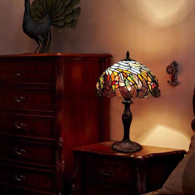 ステンドグラスランプ 卓上スタンド 豪華テ ブルランプ 卓上照明