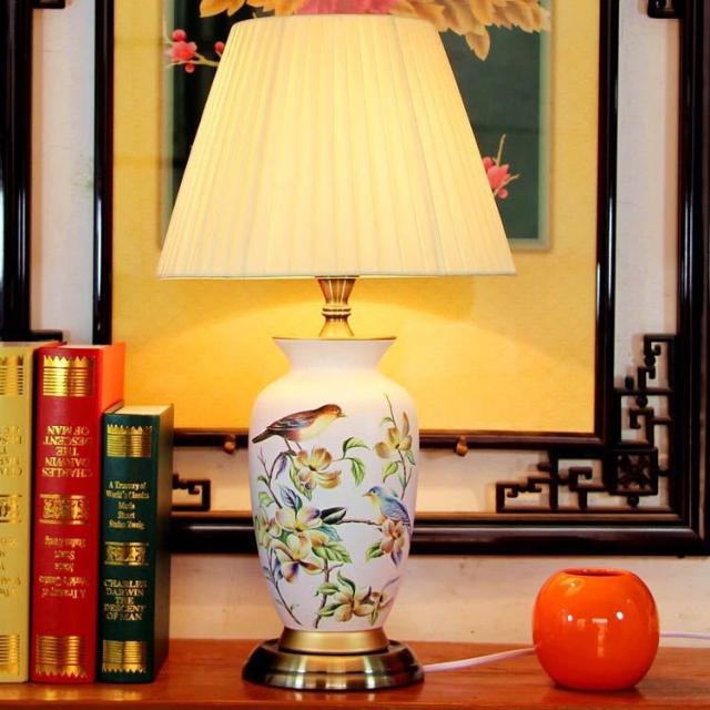 照明スタンドライト テーブルランプ デスクライト． 卓上ステンド ．高級陶器スタンド