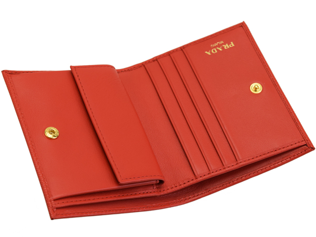 限定クーポン配布中 プラダ 財布 レディース Prada 二つ折り財布 女性 プレゼント ブランド ギフト 折財布 かわいい コンパクト アウの通販はau Pay マーケット Riverall リヴェラール